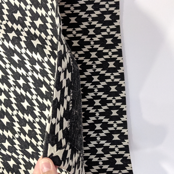 H&M Elastic Knee-length Skirt - Picture 3 of 7